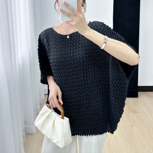 Miyake Pleated T-shirt Womens 2024 Summer New Fashion Casual Loose Versatile Bat Sleeve Round Neck Pleated Top