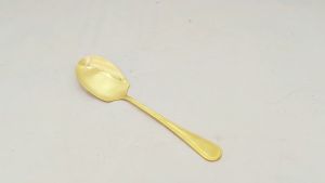 ตักแบ่งสีทอง YKC091