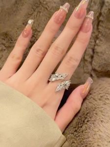 American hottie sweetheart style adjustable size ring phoenix tail shape suitable for daily use birthday parties Valentines Day gifts anniversary gifts social photography