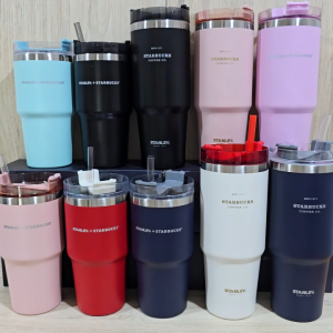 แก้ว Stanley Starbucks แก้วน้ำ 20oz/600ml 30oz/900ml กระติกน้ำสแตนเลส304 พร้อมหลอดฝา เก็บร้อน-เย็น 20ออน 30ออน SS2