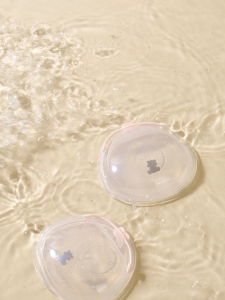 SnowBear [ 2pcs ] 3 in 1 Wearable Breast Milk Collector Nipple Shield & Breast Pad Breast Milk Savers