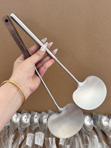 BoShang Home 304 Walnut Mushroom Shaped Long Handle Wok Spatula Kitchen Cooking Utensil for Stir-Fry And Soup