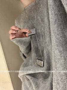 Long Woven Necklace Womens Design Sense Metal Feel Old Money Style Sweater Chain Unique Accessory Middle-Aged Fashion Trend