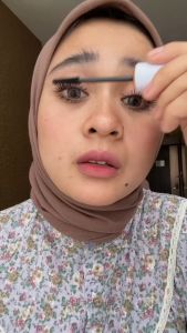 O.TWO.O Maskara Emas Tahan Air Anti Air Maskara Pemanjang Bulu Mata Keriting Tahan Lama 24 Jam