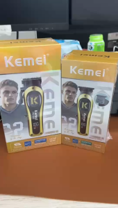 KEMEI KM-1800 KM-1801 Professional Clippers and Trimmers Set Cordless Hair Clippers Trimmers for Men Rechargeable Barber Hair Cutting Kit