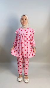 Setelan Baju Anak Perempuan Katun Strawberry 157 NONYFASHION