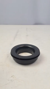 ซีลล้อหน้า ใช้กับรถแทร็คเตอร์ Kubota รุ่น L3408 ถึง L5018 (TC402-13370) ตรา Okyama รหัสสินค้า 22334/TA60