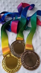 Medali set isi 3 emas perak perunggu Penghargaan Kejuaraan Motif pengait POLOS bahan logam Aloy Zink