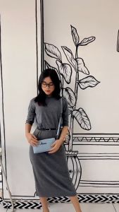 Dompet Pouch Wanita Serbaguna Make Up Kosmetik Uang Hp iPhone Travel POUCH dan SELEMPANG