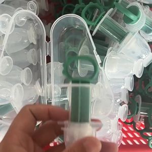 Bộ dụng cụ bón thuốc bón sữa cho bé (6 chi tiết) có hộp đựng