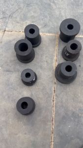 Cao su ắc nhíp xe ô tô các loại kích thước 16-32 13-20 22-40 16-35 16-34 18-34 26-40 lắp cho các loại ô tô xe ba gác máy xúc máy công trình