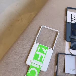 Luxury Matte PC Phone Case for Samsung Galaxy Z Flip 8/7/6/5 with Wrist Strap Ring Holder Hand Chain Band Cover for ZFlip 7 FE