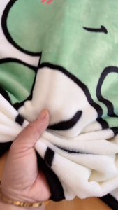 ผ้าห่มเด็ก ผ้าห่มขนแกะ ผ้าห่มนาโนหนาเนื้อนุ่ม ผ้าห่ม3ฟุต ลายน่ารัก กันหนาวได้ ของฝาก ของชำร่วย ของขวัญ พร้อมส่ง เด็กผู้ชาย เด็กหญิง