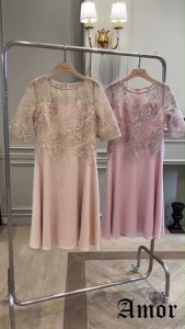 ชุดเดรสออกงาน A804 ผ้าลูกไม้คอกลมปักเลื่อม ทรงกระโปรงบานสไตล์น่ารัก สวยเก๋เนื้อผ้าเงาวาว หรูหรา มี M-4XL