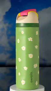 Owala Darling Daisy FreeSip 24 oz Water Bottle
