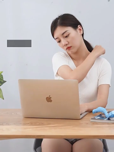 เครื่องนวดคอ ช่วยให้ร่างกายผ่อนคลาย กระตุ้นการไหลเวียนโลหิต เครื่องนวดนุ่มสบาย G3451