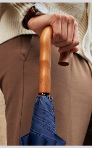 Large Golf Umbrella Windproof Strong 8 Ribs Wooden Handle Big Umbrella Business Style Sturdy Luxury Long Handle Umbrella Rain