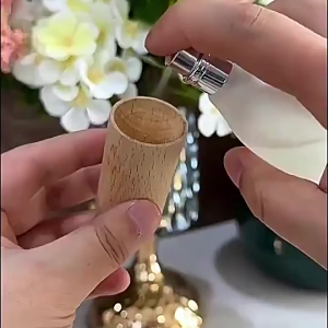 10PCS Wood Essential Oil Diffuser Cylinder Aromatherapy Air Freshener Home Office Fragrance Tool