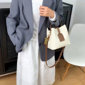 MC Fashionable Large Capacity Bucket Handbag Soft PU Leather Handbag Single shoulder Crossbody Bag Commuters Handbag