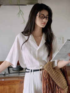 Chic French Retro White Short-Sleeve Shirt for Women Summer New Arrival High-End Casual Commuting Versatile Fashionable Top