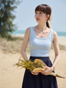 Slim Fit Basic Strap Vest Womens Summer Short Sleeveless Inner Wear with Chest Pad Commute Style Threaded Texture Regular Thickness