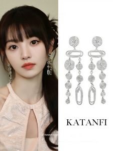 Tianxiewei Women's Long Rose Earrings: A Unique Design Sensation in Lightweight Fashion Jewelry