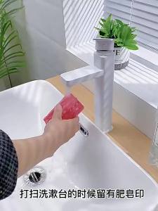 Leaf Design Drain Soap Box With Suction Cup Decorative Plastic Self Draining Bathroom Soap Tray Bathroom Organizers Storage
