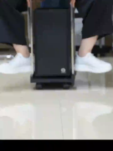 รับน้ำหนักได้เยอะ เเท่นวางคอม ขาตั้งคอมพิวเตอร์ วัสดุ abs มีล้อ แนวตั้ง กันน้ำ เหมาะสำหรับโฮสต์คอมพิวเตอร์พีซี ตัวยึดมือถือสองชั้น ล้อสากลพร้อมเบรก