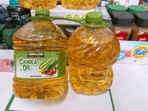 2 bình dầu ăn hạt cải Kirkland Signature Canola Oil 2.84L Mỹ.