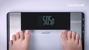 Cân Điện Tử LocknLock ENC516BLK - Cân Sức Khỏe Đo Chỉ Số Cơ ThểĐộ Chính Xác Cao Dùng Pin Tối Đa 180kgBảo Hành 12 Tháng