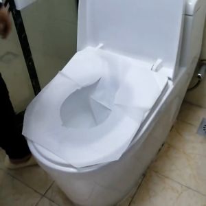 กระดาษรองโถส้วม 1แพ็ค10ชิ้น กระดาษรองนั่ง แบบพกพา ที่รองโถส้วม สะอาด ปลอดภัย แผ่นรองนั่งชักโครก แผ่นรองชักโครกแบบใช้แล้วทิ้ง