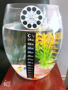 LCD Thermometer 1-for-1 Sale เทอร็อมิเตอร์สติกเกอร์ แบบ สติกเกอร์ แผ่นวัดอูนูภูมิ เช่นกัน ถังไวน์ ตู้ปลา
