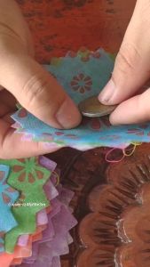 กระดาษห่อเหรียญกระดาษสาห่อเหรียญโปรยทาน พร้อมยางรัด ยกห่อ 10 แพ็คมี 1000แผ่น