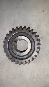 Bánh răng 240 27 răng chéo cá trong lắp cho hộp số phụ xe 2 cầu EQ240 35 đến 6 tấn phổ biến cho các loại xe ben