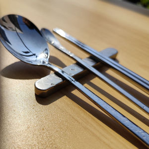 Giá Đỡ Thìa Bằng Thép Không Gỉ 304 Thủ Công Kiểu Nhà Hàng Phong Cách Nhật Bản Họa Tiết Đinh Đục Lỗ Giá Đỡ Thìa Giá Đỡ Đồ Ăn