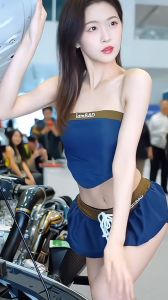 เซ็ต 2ชิ้น สีทูโทน ชุดออกกำลังกาย เสื้อเกาะอกยางยืดมีชายผ้าผูกด้านหลัง + กางเกงกระโปรงเอวยางยืด แต่งเชือกปลอม ชุดว่ายน้ำ #2448