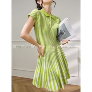 PlumJan | Đầm Knit Sọc Cổ Eo Trẻ Trung