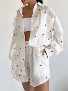 Bộ Áo Sơ Mi Và Quần Ngắn in Hình Trái Tim Love Patchwork Trim Áo Chui Đầu Thời Trang Mùa Hè Cho Nữ