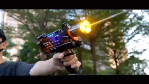 พร้อมส่ง🔥ปืนฉีดน้ำไฟฟ้า เอฟเฟกต์ไฟกระพริบ ของเล่นเด็ก แรงดันสูง ปืนฉีดน้ำไฟฟ้ายิงต่อเนื่อง ยิงได้ไกล เทศกาลสงกรานต์