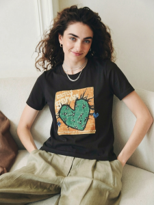 Basic House | Embossed Black Female Casual Round Neck Tee
