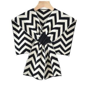 คอลเลคชั่นใหม่ฤดูร้อนห้องแอร์ผูกโบว์คลุมไหล่สำหรับฤดูใบไม้ผลิใบไม้ร่วงที่นิยมในโลกออนไลน์ผ้าถักคลุมไหล่สำหรับผู้หญิงเสื้อกั๊กตัวนอกผ้าพันคอป้องกันคอ