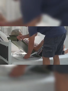 พนักพิงปรับนอน ผู้สูงอายุ/ผู้ป่วย พับได้ เบาะนุ่ม มีที่วางแขน 4 ระดับ