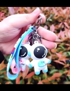 Zenno Popular Mini Cute Astronaut Keychain Spaceman Couple Pendant Keychain Dolls Toys Small Gift Cartoon Pendant太空人钥匙圈