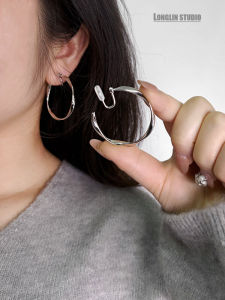 Atmospheric Simple Circle Mosquito Coil Tray Ear Clips Womens No Piercing Required Fashionable Versatile High-End Feeling Earrings