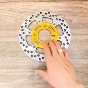 Đĩa rembo khoen inox 304 siêu sáng mẫu v2 size 220mm lắp như zin 4 lỗ thông dụng màu vàng