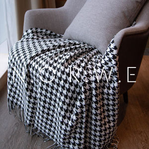 Nordic Black White Plaid Knitted Hotel Bed Flag Sample Room American Style Homestay Bed Tail Towel Blanket Geometric Pattern