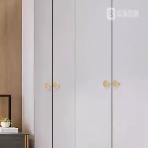 ลิ้นชักดึงสร้างสรรค์โคลเวอร์สี่ใบจับตู้ Desigมือจับประตูตู้เสื้อผ้า