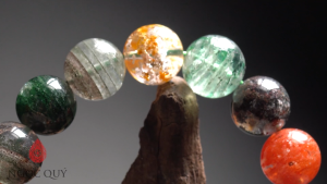 Vòng tay đá thạch anh ưu linh đa sắc hợp Ngũ mệnh - NQ Jewelry