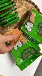 Combo 2 hộp Bánh dừa - gạo lứt - mè nướng Bảo Linh đặc biệt 180 gr hộp giấy Đặc sản Quảng nam. OCOP 4 sao.