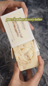 Skinease 24k Gold Dust Radiant Whitening Soap 65g – Luxury Brightening & Anti-Aging Bar with 24k Gold Dust | Niacinamide + Alpha-Arbutin + Black Pearl Powder